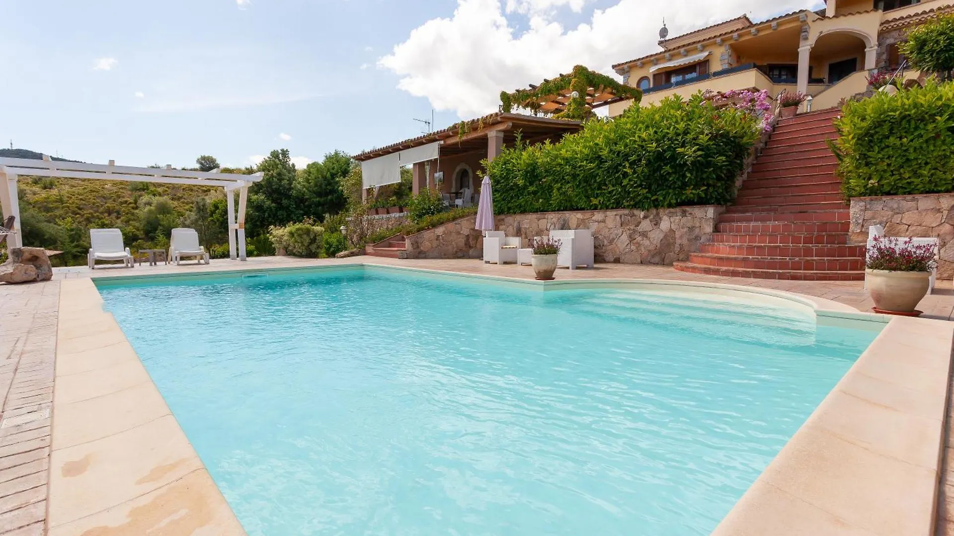 Hotel Domus Francy San Teodoro  San Teodoro (Sardinia)