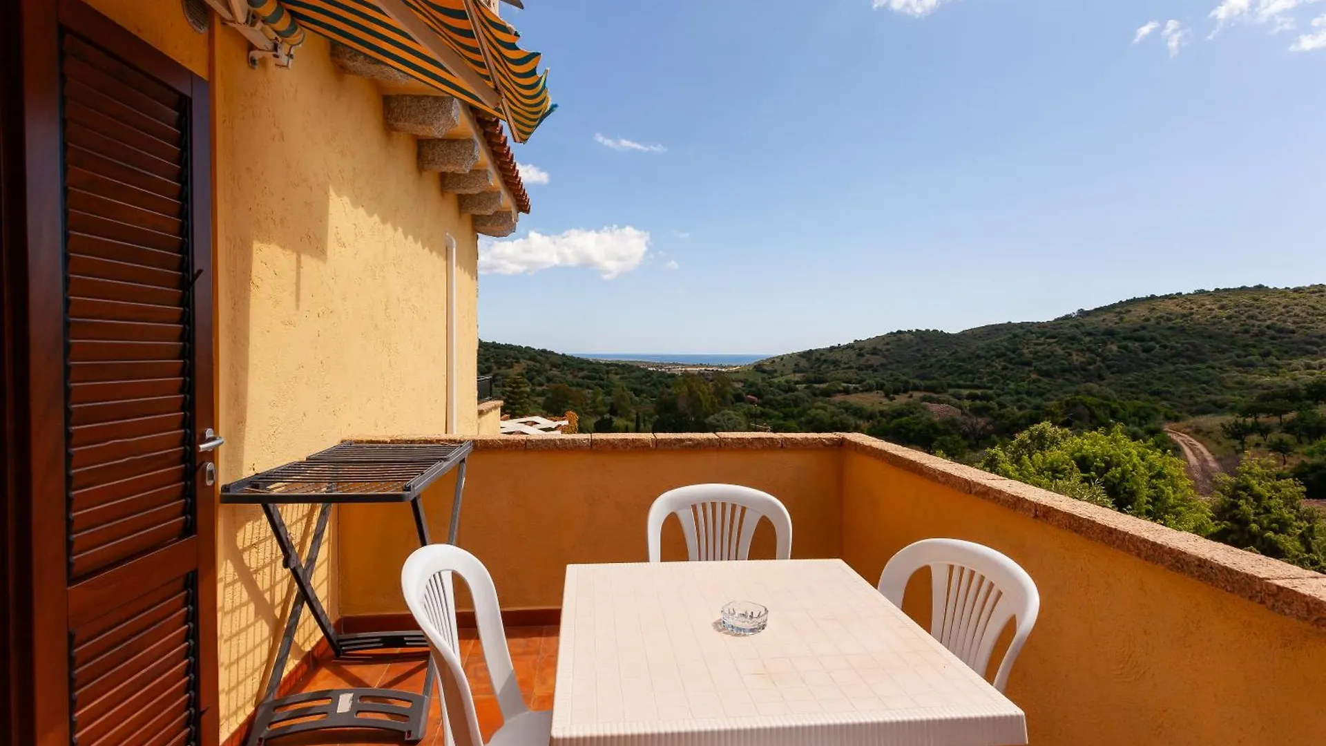 Hotel Domus Francy San Teodoro  0*, San Teodoro (Sardinia)