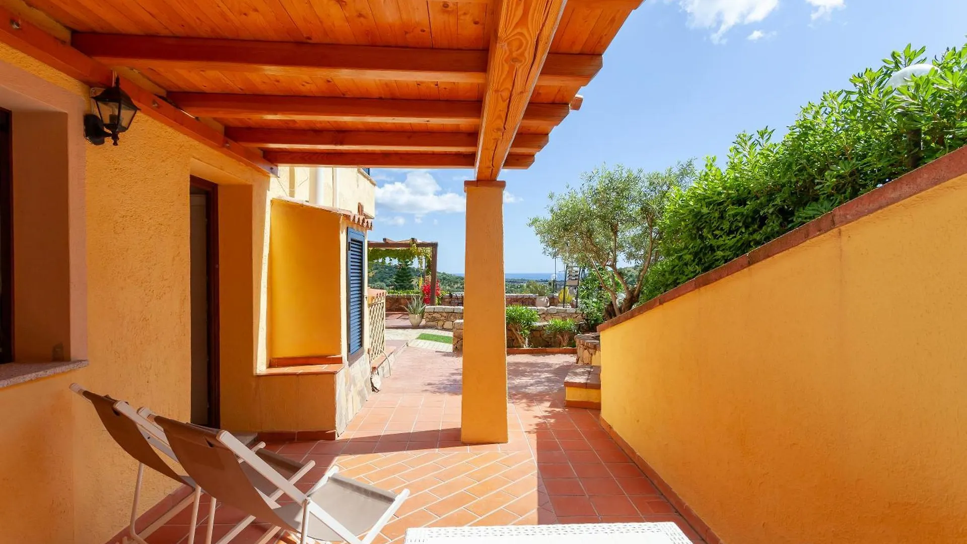 Domus Francy 0*, San Teodoro (Sardinia)