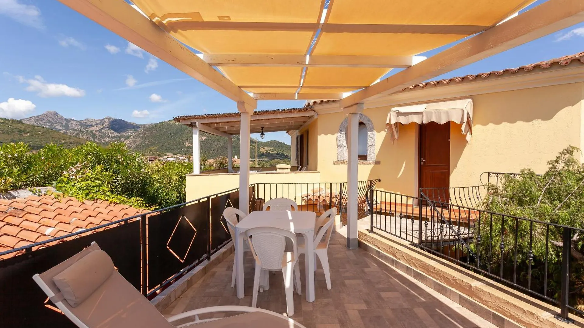 Domus Francy Guest house San Teodoro (Sardinia)