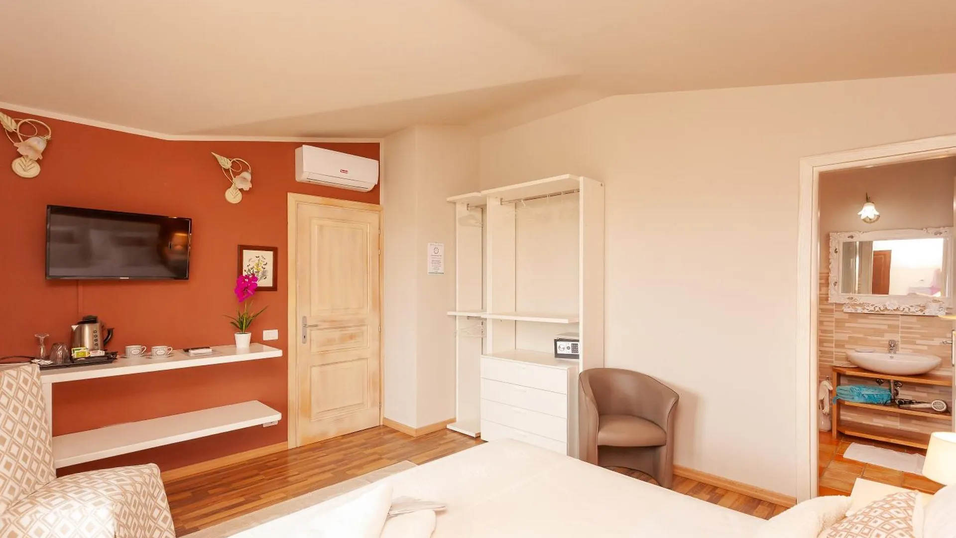 Guest house Domus Francy Italy